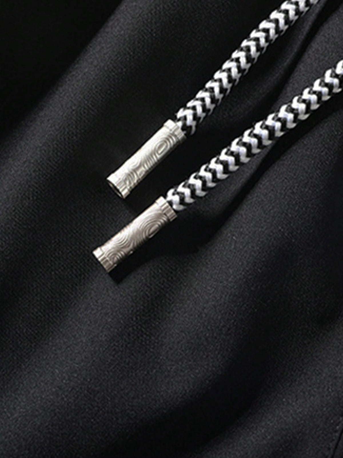 Men Drawstring Waist Zipper Pocket Shorts