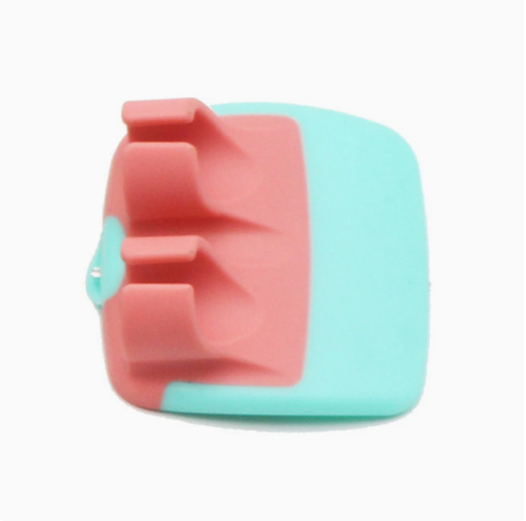 Ergonomic 3-Finger Vegetable Peeler – Easy-Grip Kitchen Tool