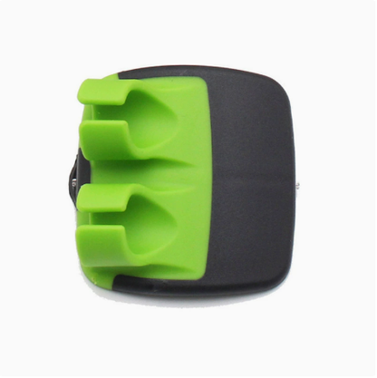 Ergonomic 3-Finger Vegetable Peeler – Easy-Grip Kitchen Tool