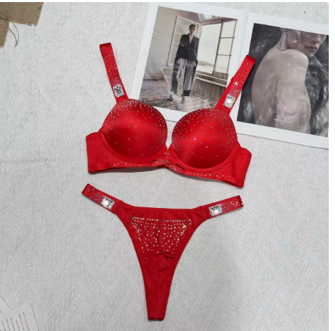 ✨ GlamLuxe™ Sparkling Rhinestone Lingerie Set – Sexy Push-Up Bra & Panty Set